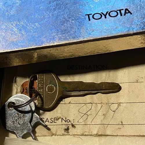 Collectible Toyota box with engine key and Corolla 1973 antenna like new