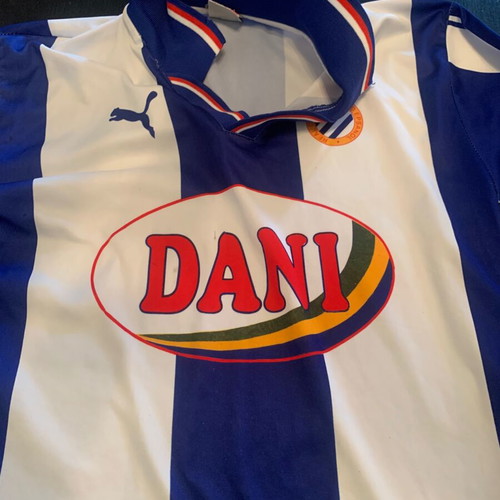 Espaniol Puma jersey large used with chest wear