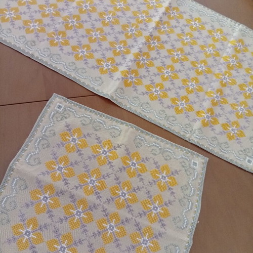 Handmade embroidered table linens set