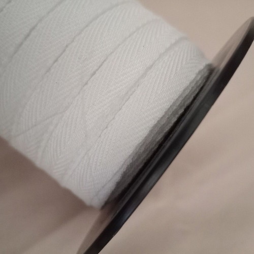 Fakarola cotton ribbon white 1 centimeter new