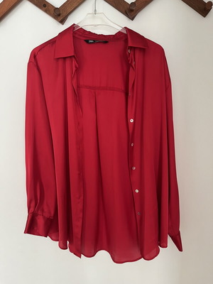 Zara satin red shirt medium, like new