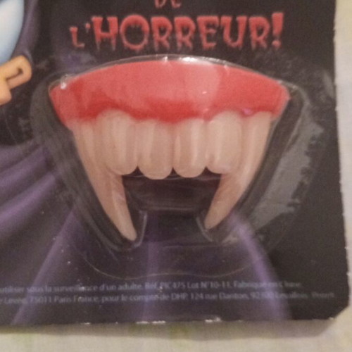 Plastic vampire fake teeth costume accessory