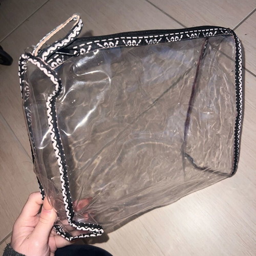 Make up bag large, transparent, like new