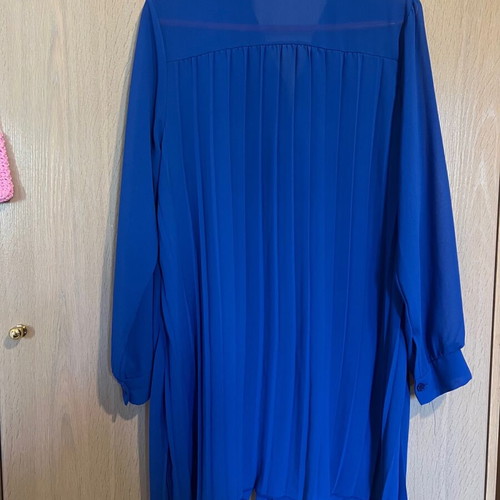 Blue blouse dress one size like new, pleated with sleeves
