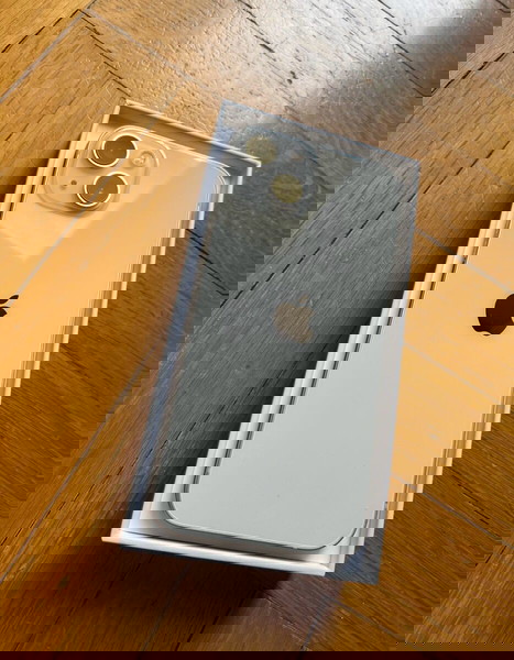 iPhone 13 128 GB Starlight