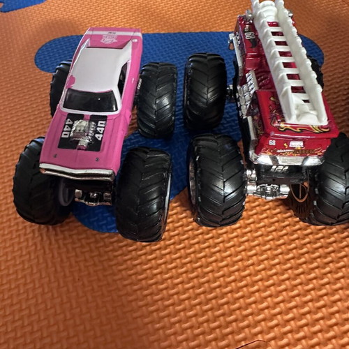 Hot Wheels monster trucks, set of 5