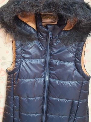 Tiffosi sleeveless vest with fur hood, blue, size 5-6 years