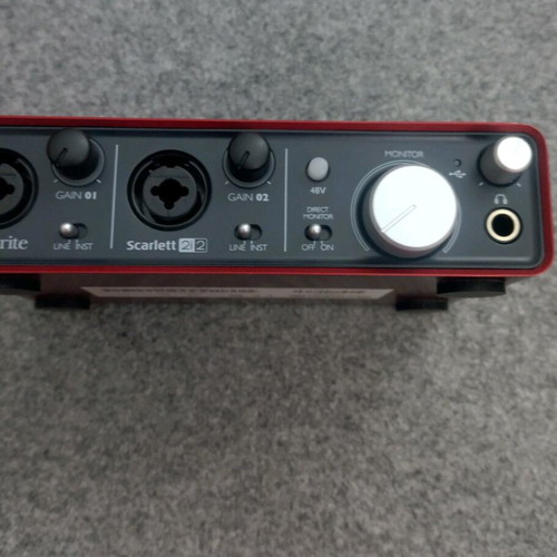 Focusrite Scarlett 2i2 1st gen like new