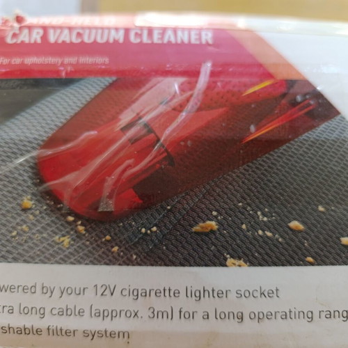 Cordless car vacuum cleaner used
