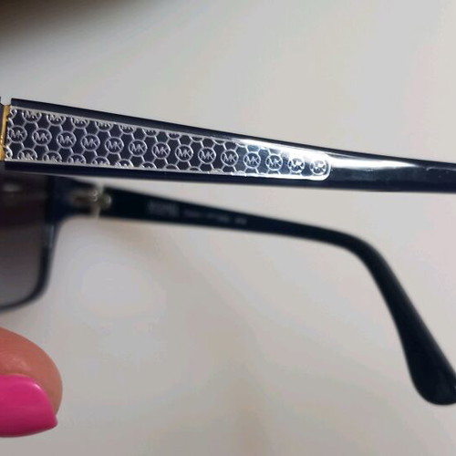 Michael Kors Charlton M2793S sunglasses like new, black
