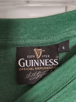 Guinness official merch t-shirt like new, size S, green