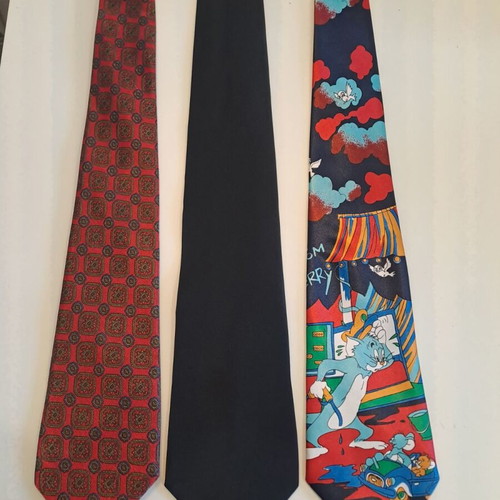 Vintage ties like new, set of 3, black and multicolor