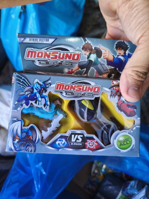 Monsuno S toy like new