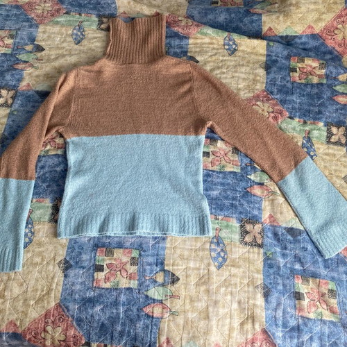 Vintage turtleneck sweater used, blue and beige