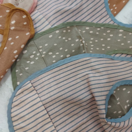 IKEA bibs used, pack of 8 waterproof