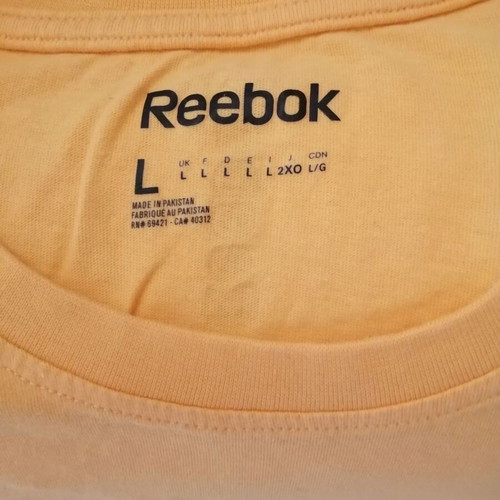 Reebok T-shirt Large like new, orange color