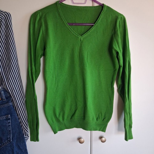 Sweater like new, green, size S