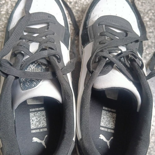 Puma trainers size 40 like new, black and white