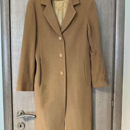 Women's long coat used, size Small, camel color