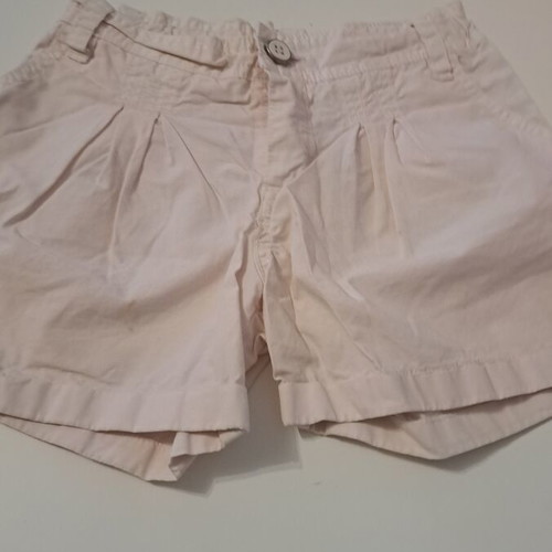 Girls' clothing set like new, 2 shorts, 1 leggings, 1 blouse, ages 3-4