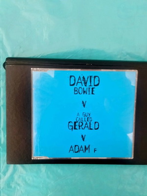 David Bowie V CD like new, electronic music