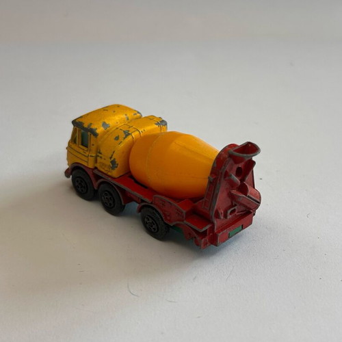 Matchbox Superfast Lesney 1973 No 21 Foden Concrete Truck used