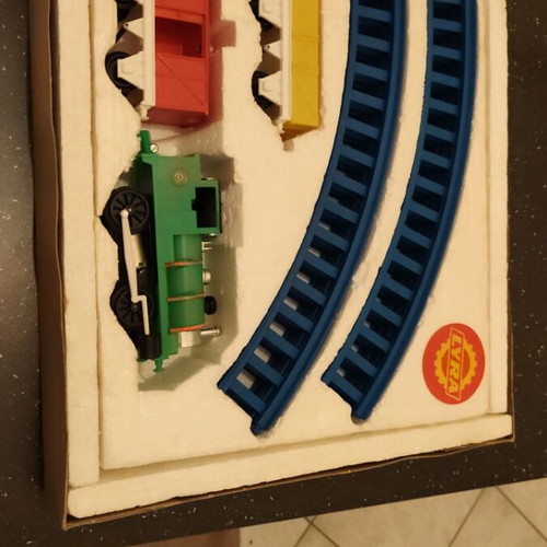 Play Train Lyra No 300 train new, set of 2 pieces