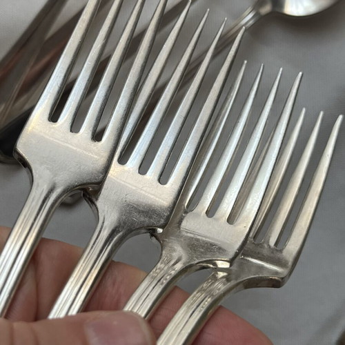 Vintage Oneida Modena silver-plated cutlery set 10 pieces used