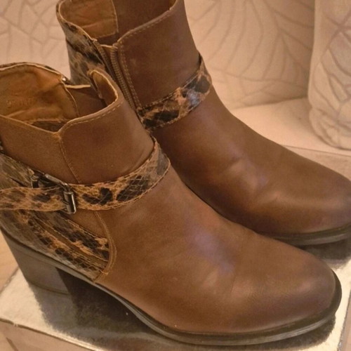 La Bottine Souriante brown ankle boots like new, size 38
