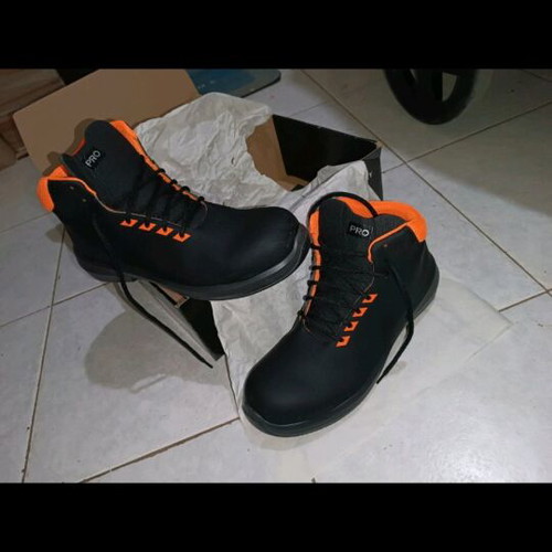 Arenzano safety boots new, size 43, black-orange