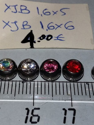 Body piercing new barbell balls