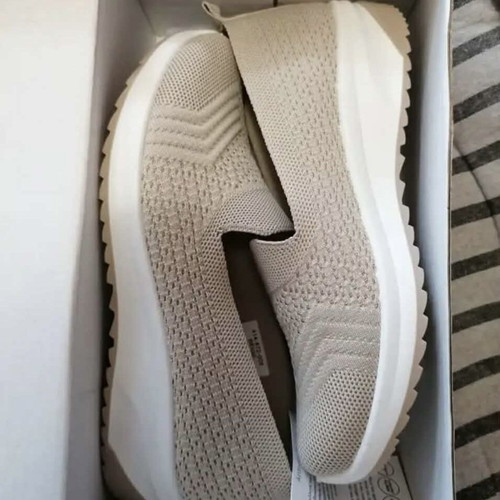 Slip-on women's shoes new, size 37, beige