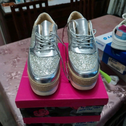 Platform shoes size 39 silver like new