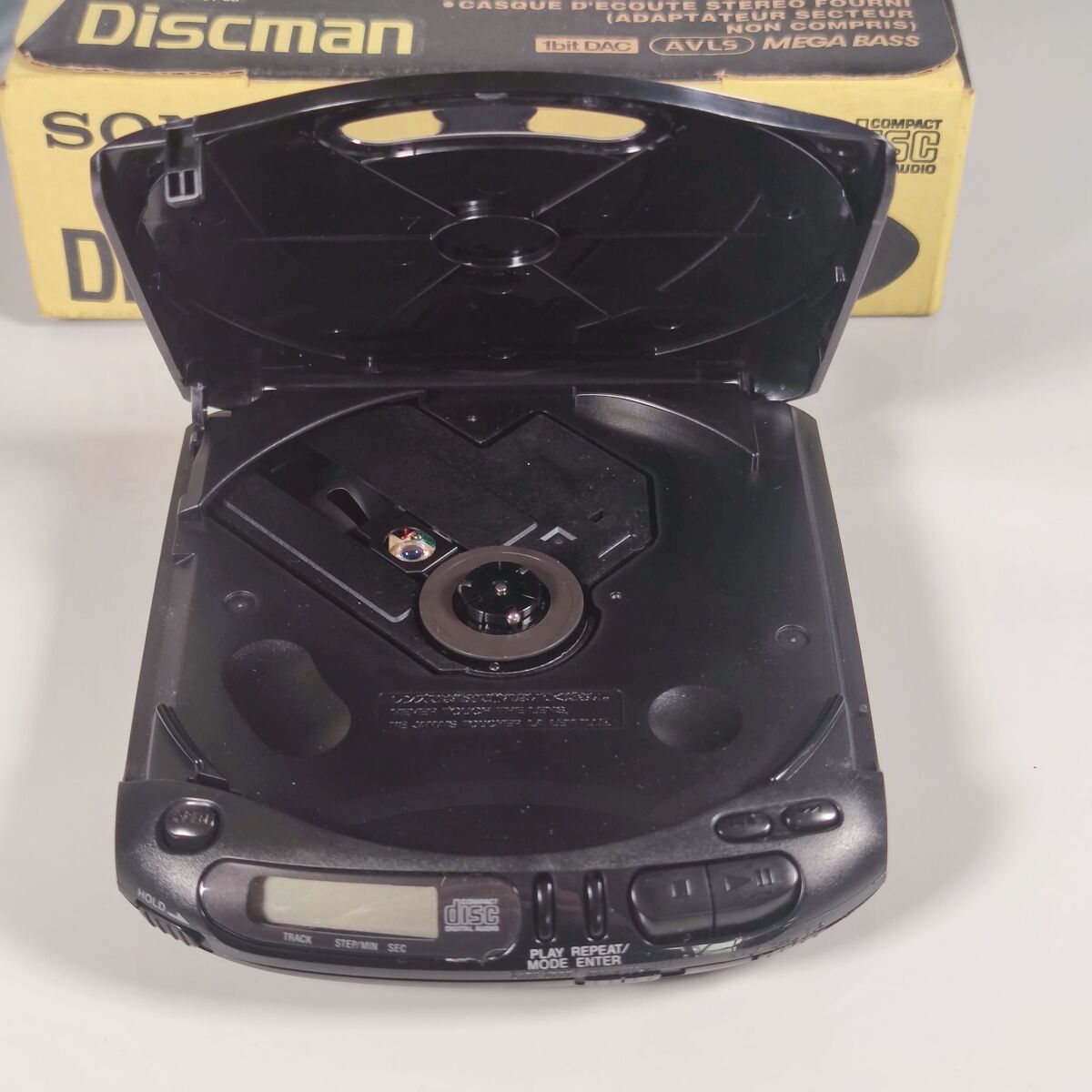 【動作品】SONY DISKMAN D-140 【美品】 Sony Discman D-140 | eBay