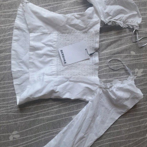 Bershka white blouse XS new with tag