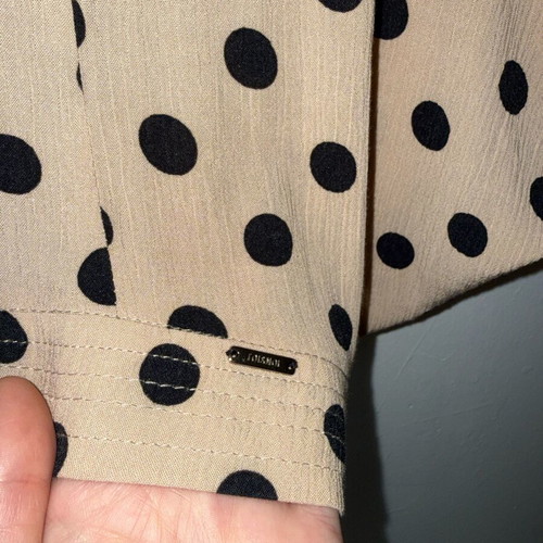 Toi&Moi beige polka dot crop top like new with open back and tie