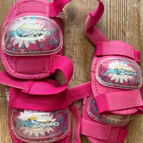 Athlopaidia Kids Roller Skates Set 31-34 Used with Helmet and Pads