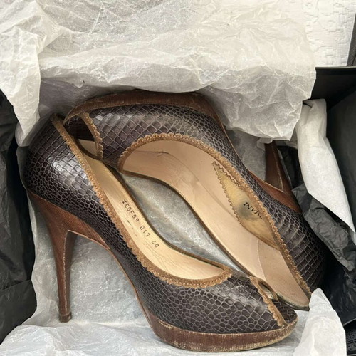 Emporio Armani leather pumps size 40, grey and brown