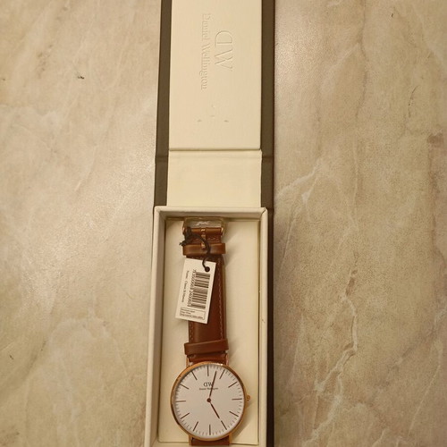 Daniel Wellington men's wristwatch new, brown