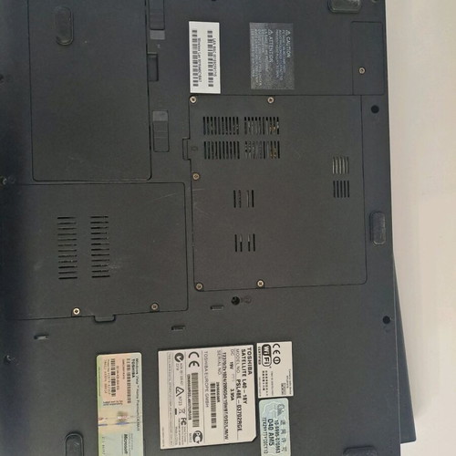 Toshiba Satellite L40-18Y laptop used, 15.4 inch, Intel Pentium, 2GB RAM