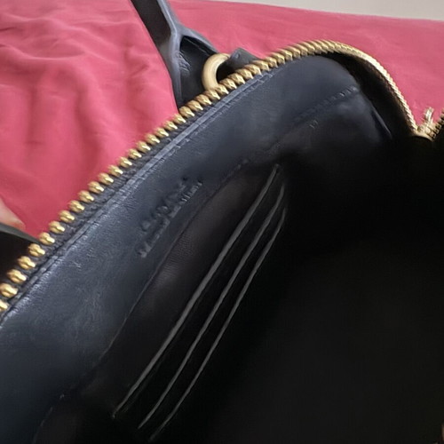Pinko mini leather satchel σαν καινούργιο, μαύρη με χρυσές λεπτομέρειες
