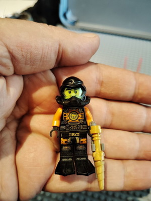 Lego Ninjago Cole Seabound minifigure like new