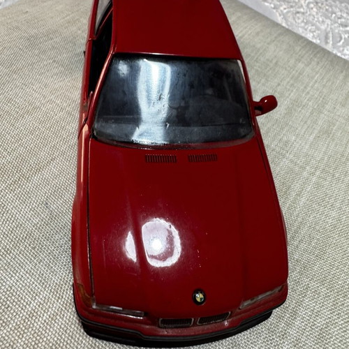 Gama BMW 3 Series 124 model car used, large size