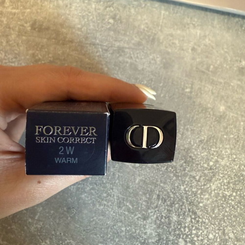 Dior concealer 2w new with box