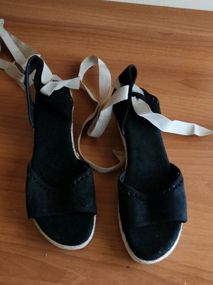 Πλατφόρμες Espadrilles καινούργιες, μέγεθος 38, μαύρες με κορδόνια