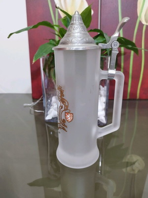 Stein collectible beer mug like new with lid thick glass