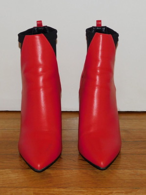 Feng Shoe ankle boots red with black, like new, size 39