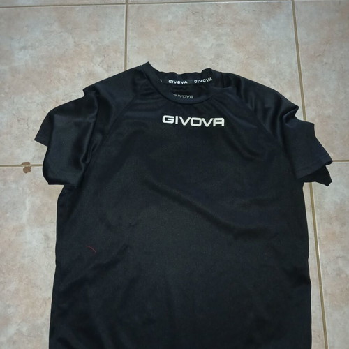 Givova men's t-shirt used, size S, black