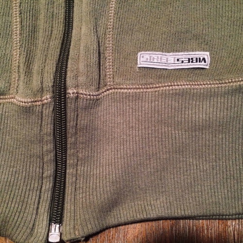 STREET VIBES KHAKI SWEATSHIRT/HOODIE