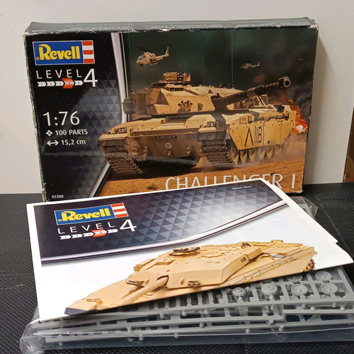 Challenger 1 1:76 tank model kit new by Revell